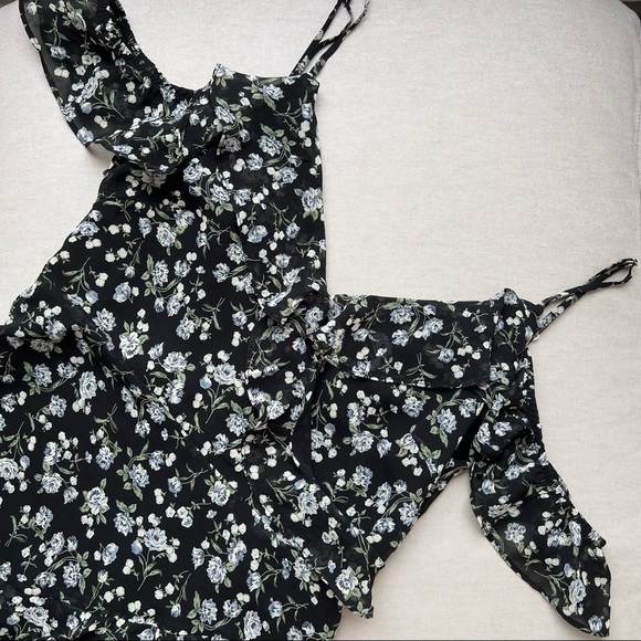 ASTR At First Sight Floral Tiered Ruffle High-Low Maxi Dress - Picture 7 of 10